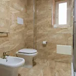 Irooms Garibaldi نابولي