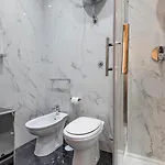 Irooms Garibaldi بيت ضيافة 4*