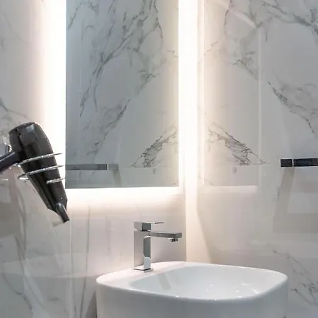 Irooms Garibaldi Pensionat *
