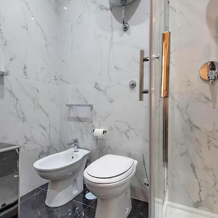 Irooms Garibaldi Guest house *