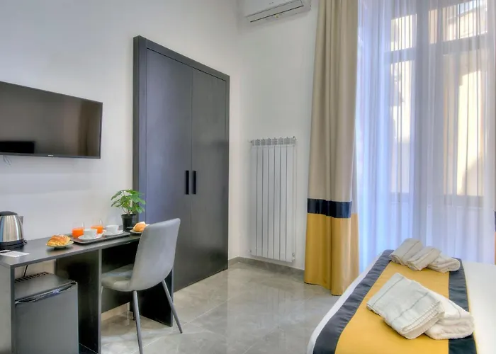 Affittacamere Irooms Garibaldi 4*