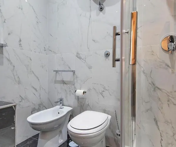 Irooms Garibaldi Affittacamere 4*