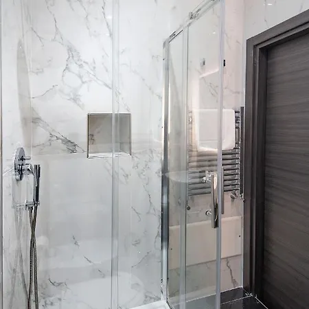 Irooms Garibaldi Neapol