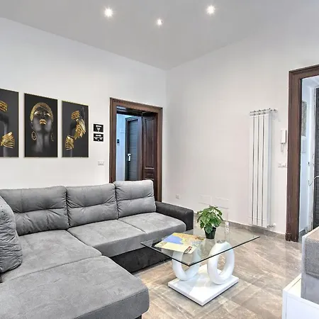 Irooms Garibaldi Neapol
